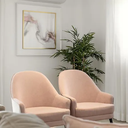 Lux House レイリア