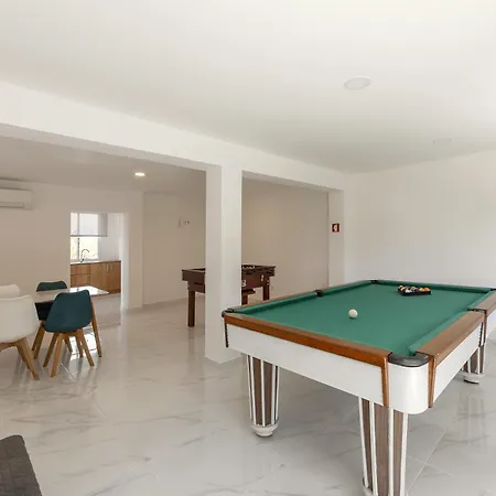 Lux House * Лейрия