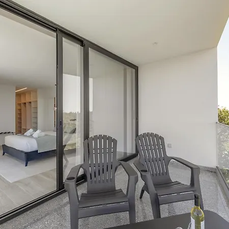 Lux House